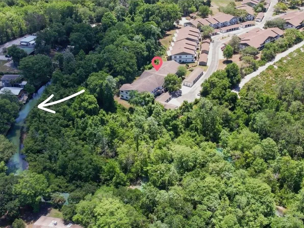 7080 River Run Blvd, Weeki Wachee, FL 34607