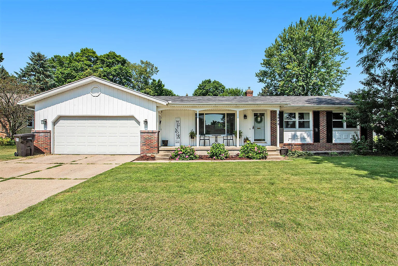 3575 Algonac Dr SW photo 1