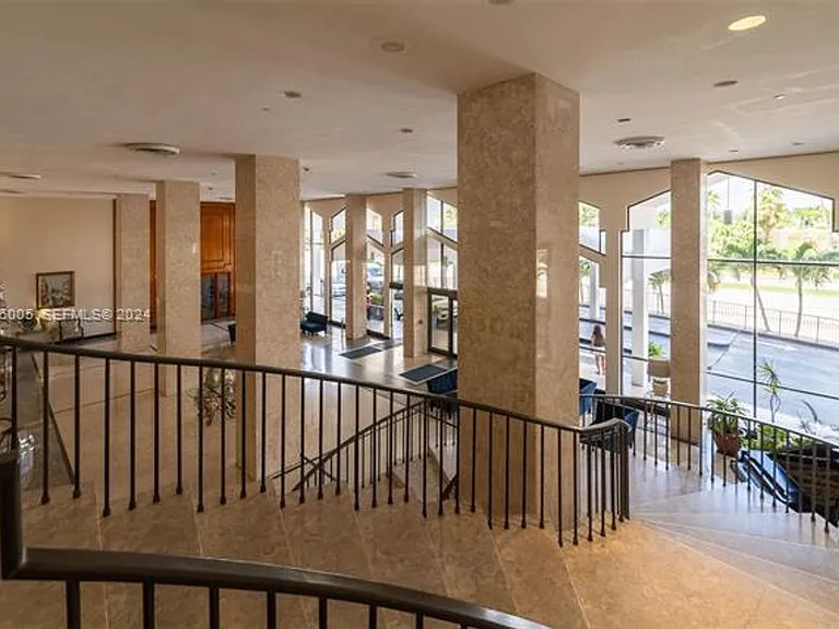 5601 Collins Ave #1206 — Photo 24