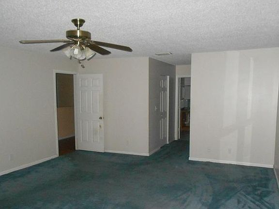 5th image of 6739 Rainwood Cove Ln