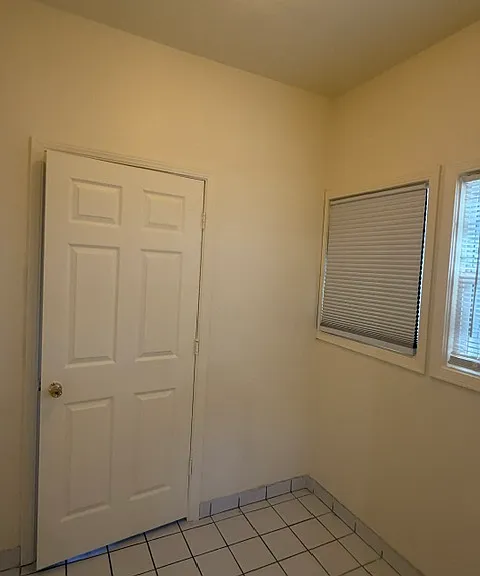 1446 S Aurora St — Photo 10