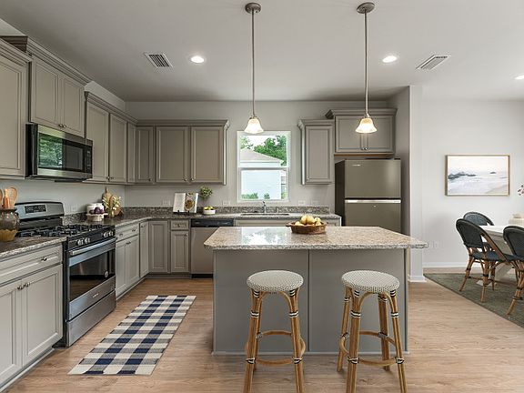 Beautiful Open Kitchen, perfect for entertaining