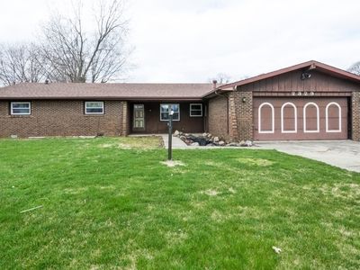 2329 Discovery Dr, Anderson, IN, 46017