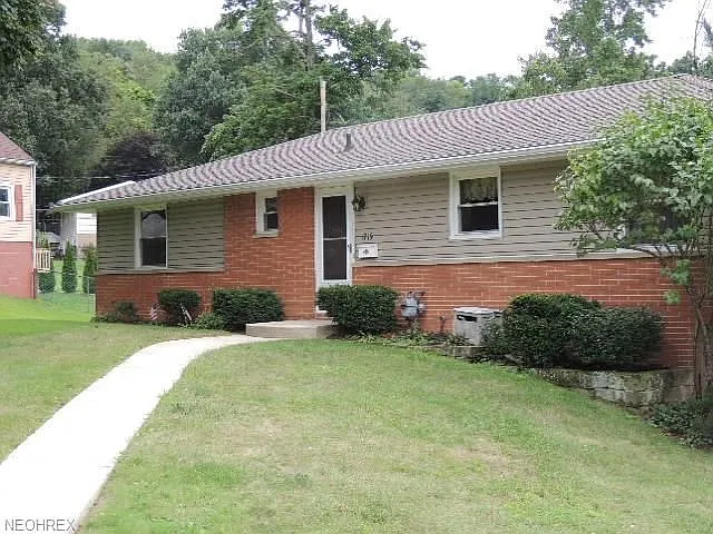 1719 Cambridge Rd photo 1