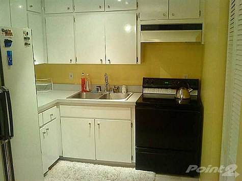 3rd image of 6905 N Lynn Ave