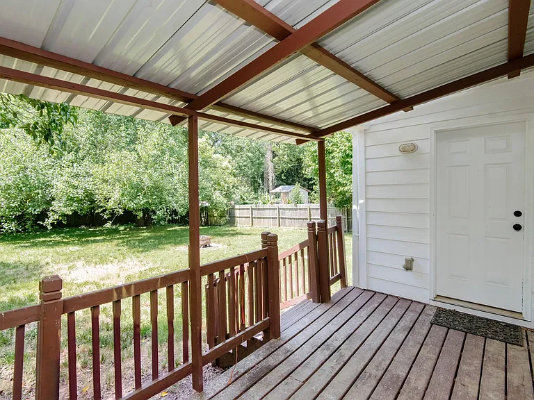 3125 Tryon Rd — Photo 17