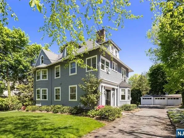 81-83 Franklin St, Englewood, NJ 07631