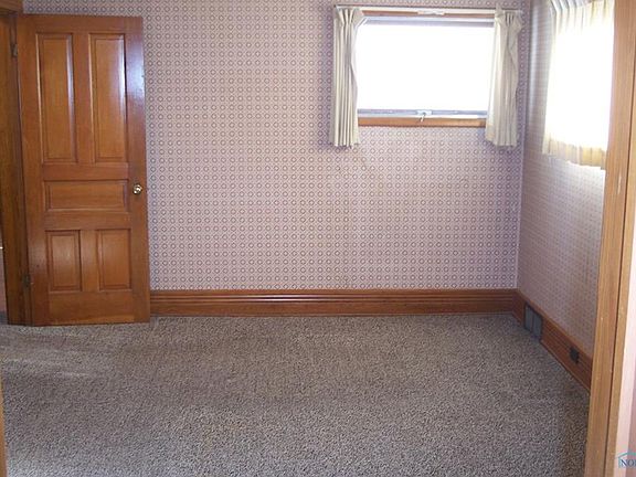 5th image of 246 S Prospect St