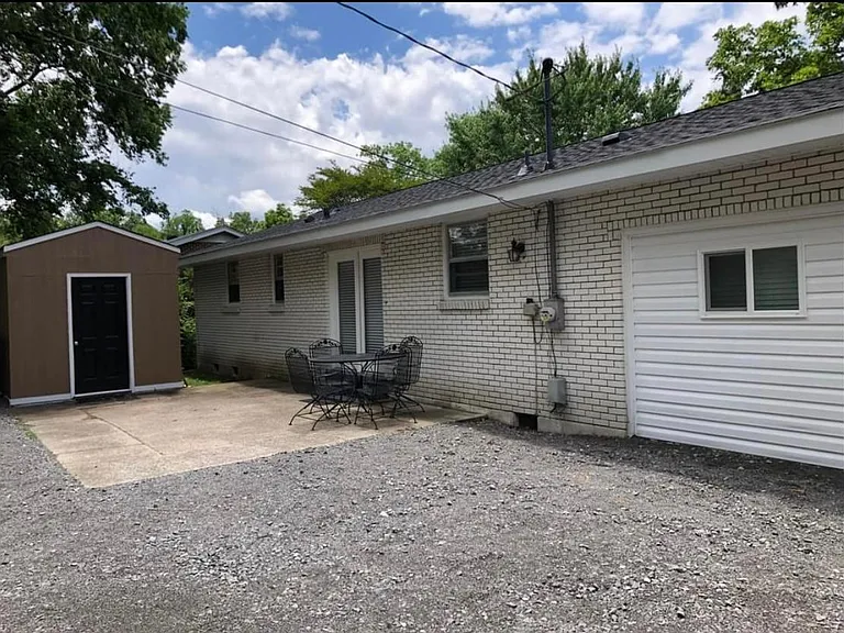 394 Annex Ave — Photo 4