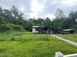 67 Collins Pl, Elizabethtown, NC 28337