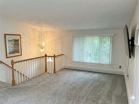 4th image of 200 Bend St