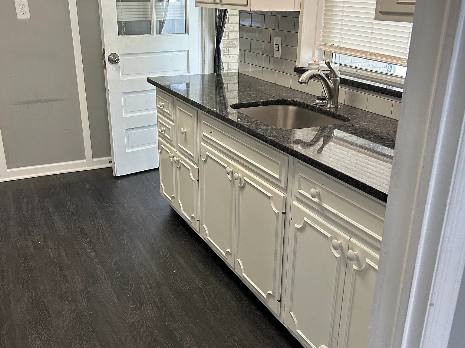 1504 Catalina Ave — Photo 3