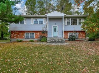 3 Eden Rd, Harriman, NY 10926