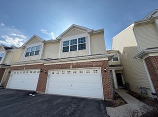 1030 Turin Dr, Hampshire, IL 60140