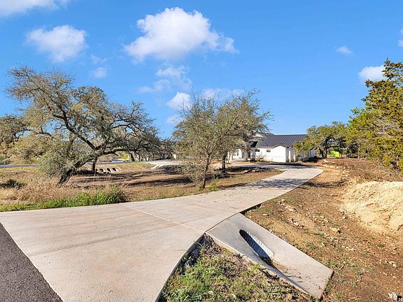 3rd image of 109 Upper River Place