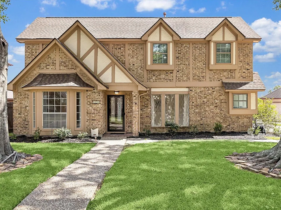 110 Shadow Wood Dr