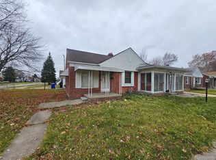 19442 Moross Rd, Grosse Pointe, MI 48224