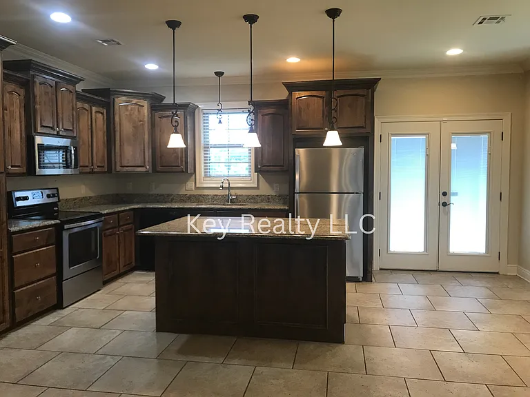 5209 Rue De Chateau — Photo 3