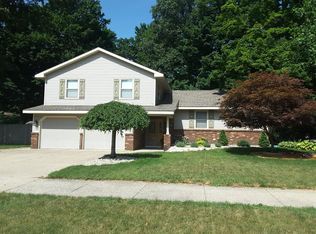 776 Meadowbrook Ave, Holland, MI 49423