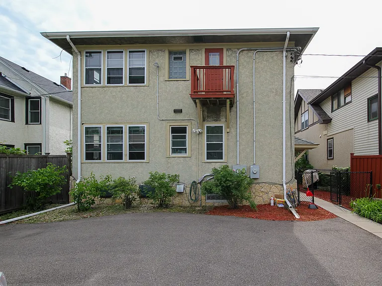 1404 University Ave NE #1 — Photo 19