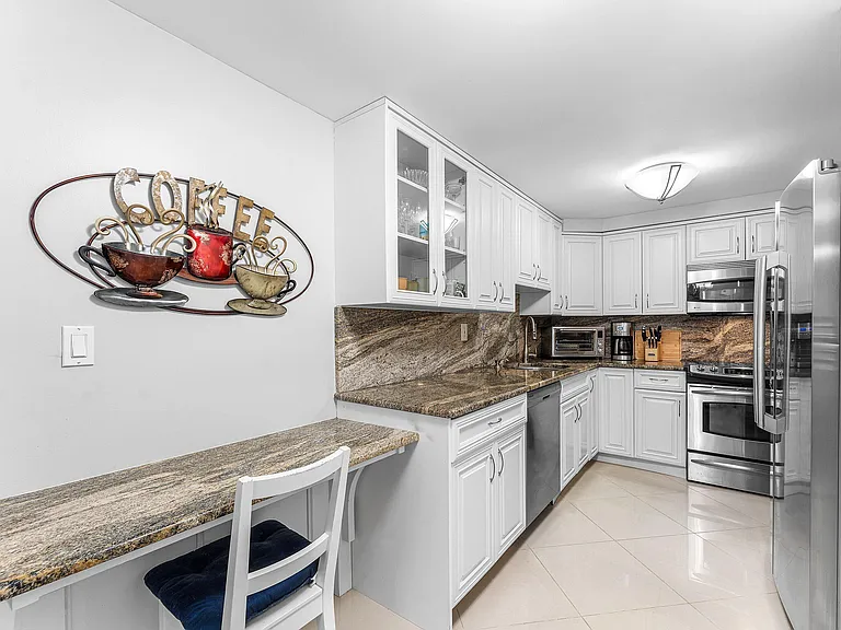 3215 S Ocean Blvd #407 — Photo 5