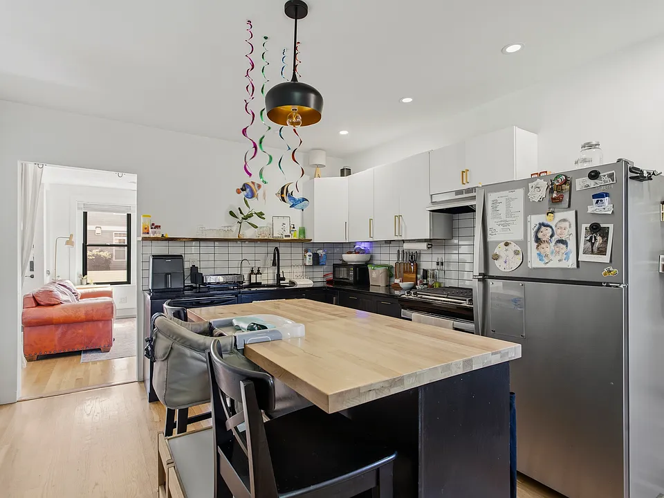 164 Franklin St #162