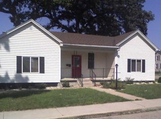 2302 4th St, Peru, IL 61354