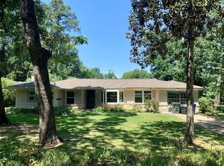 2026 Avenue Q, Huntsville, TX 77340