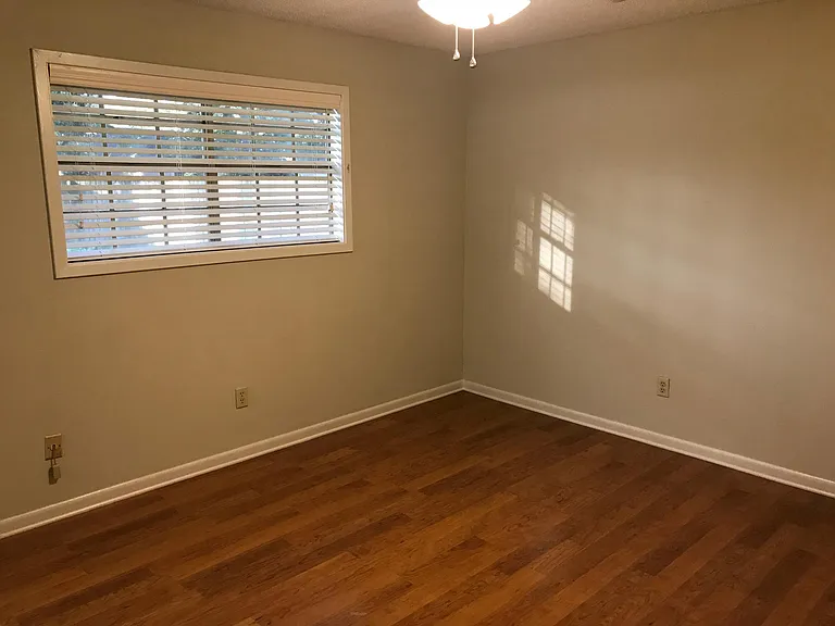 306 Breton Dr — Photo 28