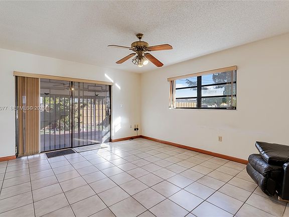 5th image of 3895 SW 68th Ave