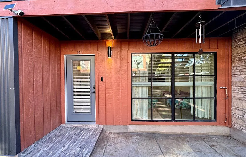2 bed, 955 sqft, $2,995 — Photo 2
