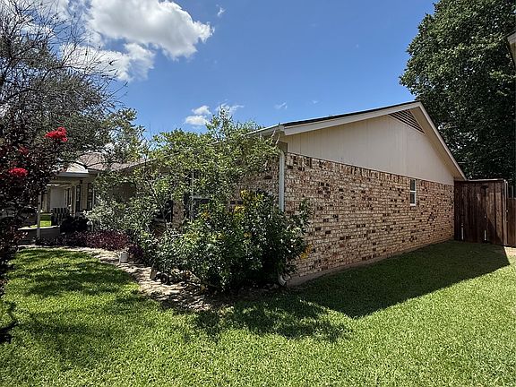 4th image of 6425 Old Mill Cir