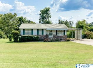 522 Rabbittown Rd, Glencoe, AL 35905