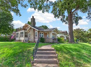 5850 Brookside Blvd, Kansas City, MO 64113