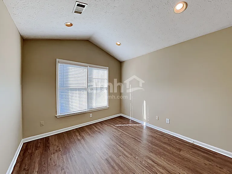 2175 Carlysle Cove Dr — Photo 24