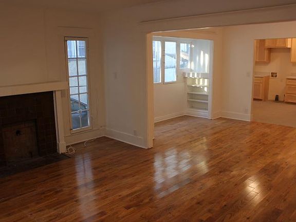 5th image of 1834 N Mariposa Ave #1834