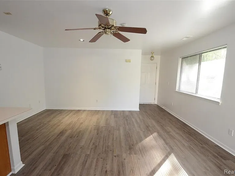 42803 Lilley Pointe Dr #139 — Photo 3