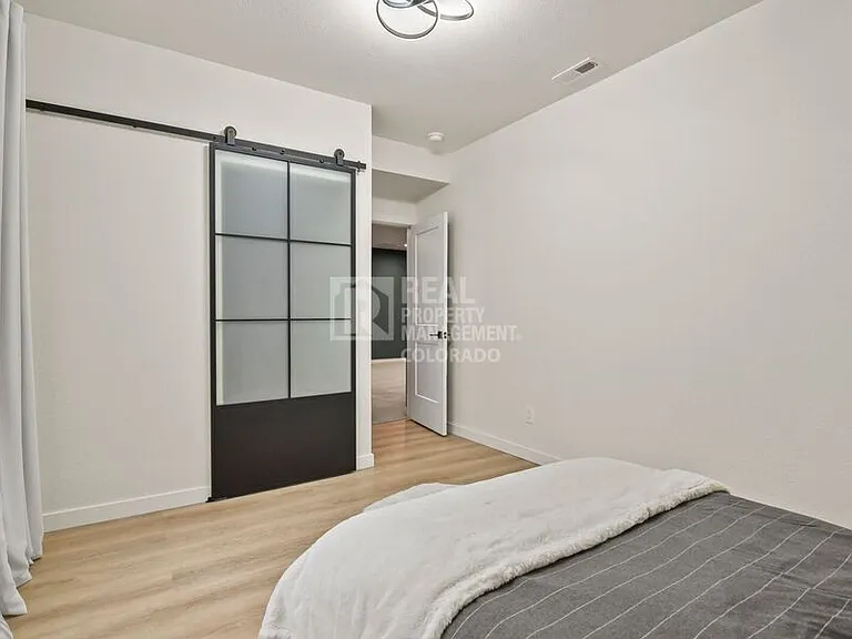 11059 Falling Snow Ln — Photo 20