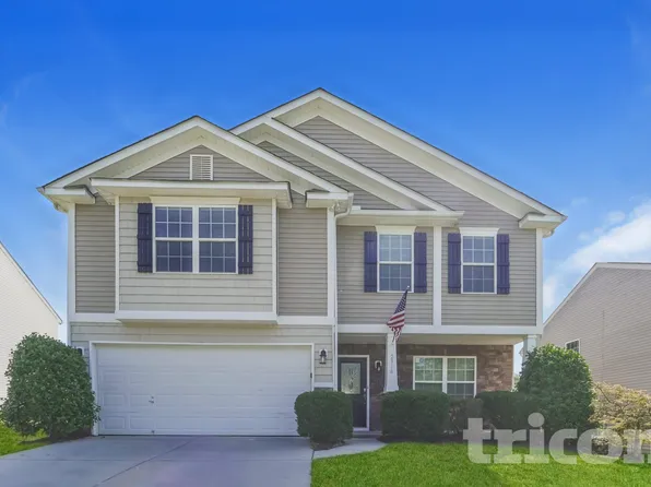 2918 Tall Oaks Dr, Dallas, NC 28034