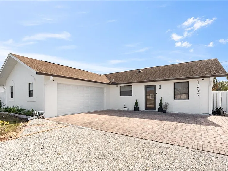 1332 Granada Blvd — Photo 6
