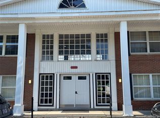 25301 Five Mile Rd APT 230, Redford, MI 48239