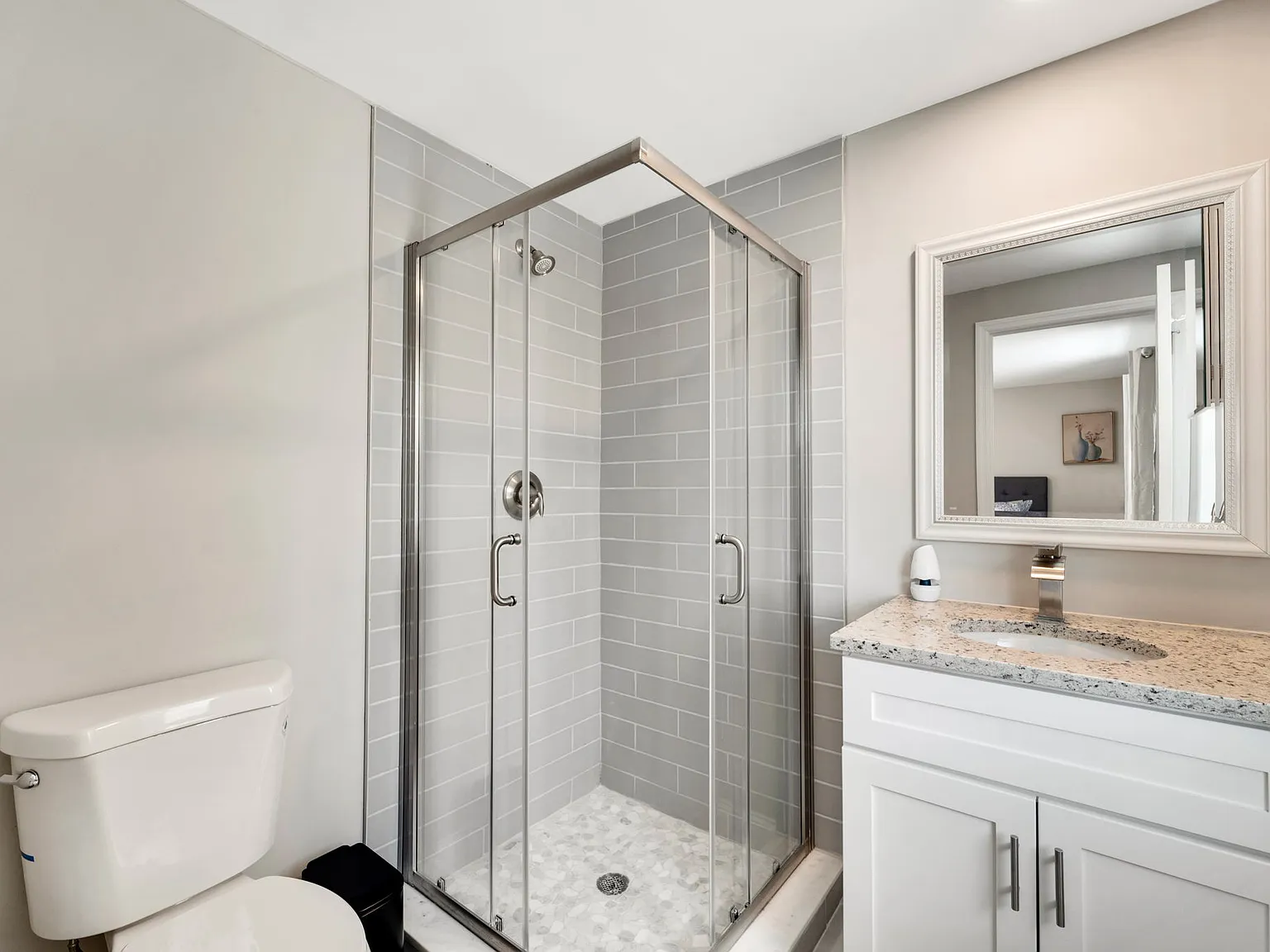 3 bed, 1200 sqft, $2,600 — Photo 4