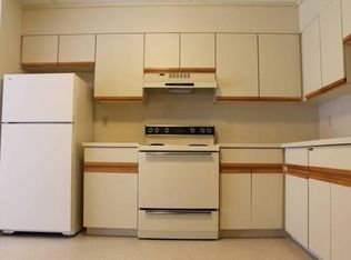 77 Beaconwood Rd APT 27, Newton Highlands, MA 02461