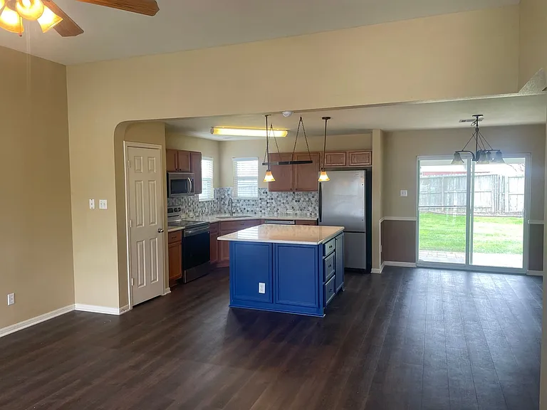 7707 Bridgepointe Dr — Photo 5