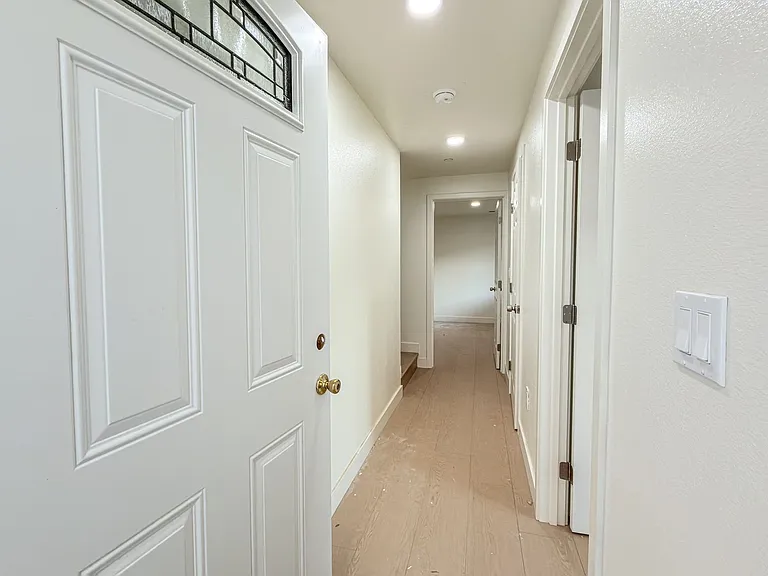 Brand New Luxury 4 & 5 Bed Units — Photo 7