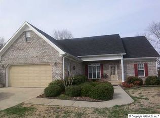 807 Sherry St, Hartselle, AL 35640