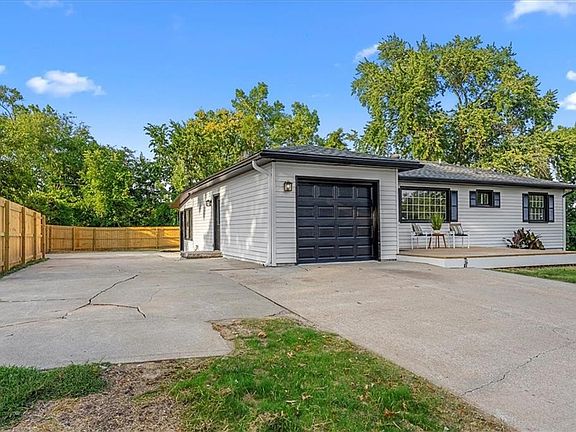 4th image of 6524 Tauromee Ave