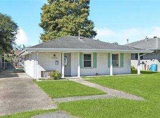 420 Roseland Pkwy, River Ridge, LA 70123