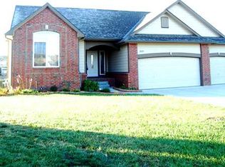 1019 E Hawthorne Ct, Derby, KS 67037