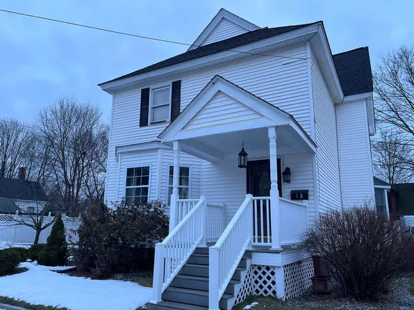 18 Maple Street, Pembroke, NH 03275